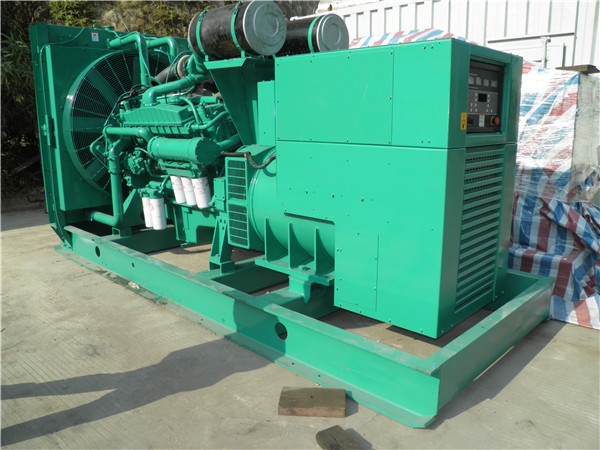 柳南发电车出租-柴油发电机组在使用的过程中应该做好哪些防护工作