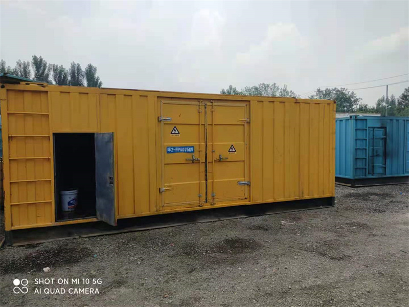 柳南如何保证发电机组配合光伏储能装置补电系统的稳定性和可靠性？