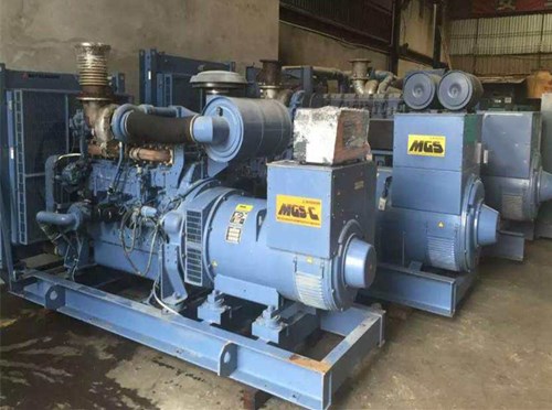 柳南柴油发电机如何测试电流大小？