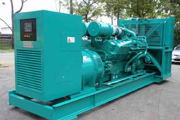 柳南柴油发电机组电压不稳定怎样维修？