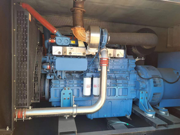 柳南燃油消耗率与进气温度的具体关系是什么？