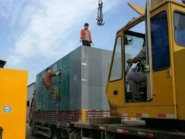 柳南更换水冷式机油散热器密封件的操作流程是怎样的？